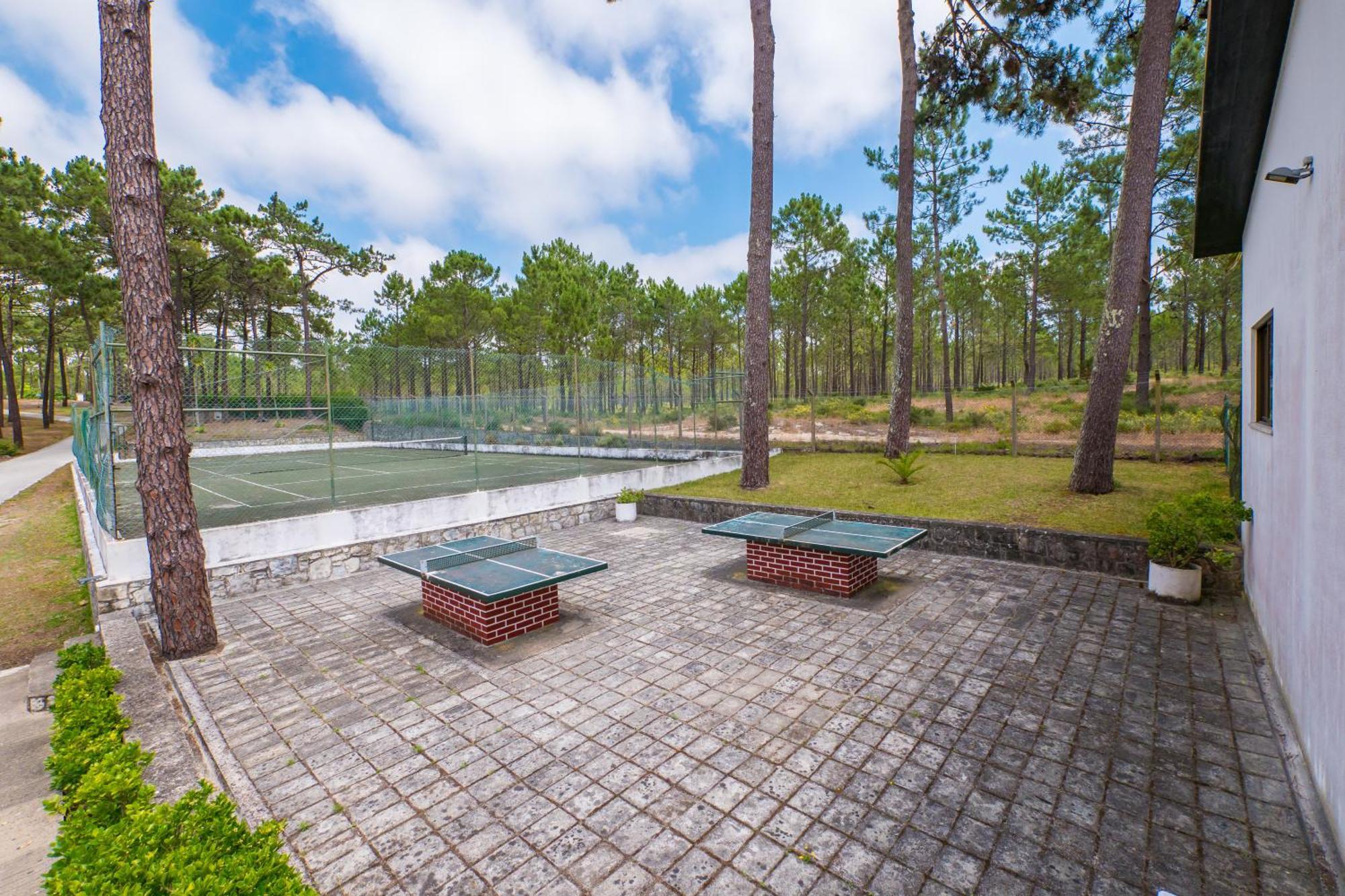 Parque de Campismo Orbitur Valado Nazaré Exterior foto